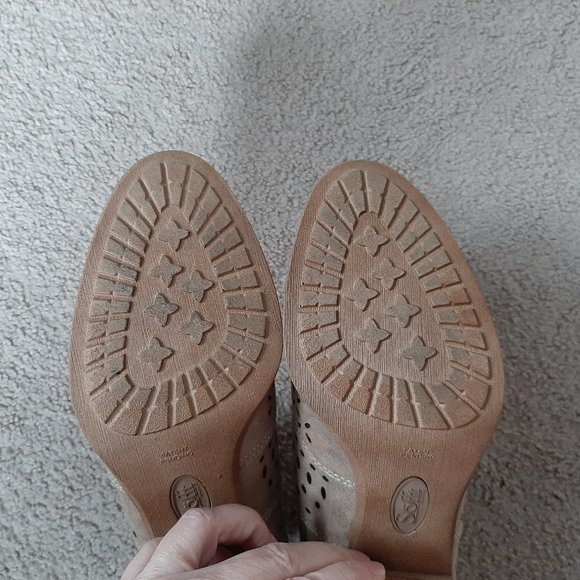 EUC Sofft Wyoming bootie size 8.5 Anthracite - Picture 4 of 4